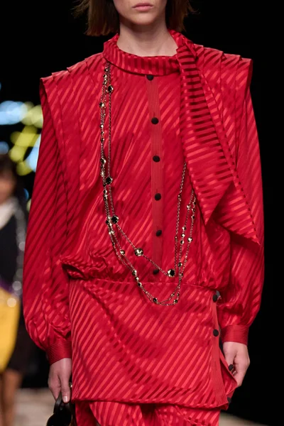 Look 85